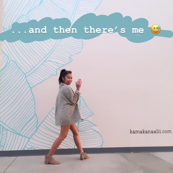 Hi there!  Thanks for shopping my closet 🤗 - Picture 2 of 2